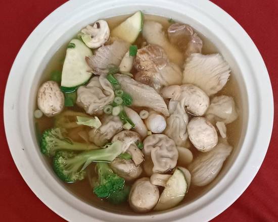 20. Wor Wonton Soup (窩雲吞湯)